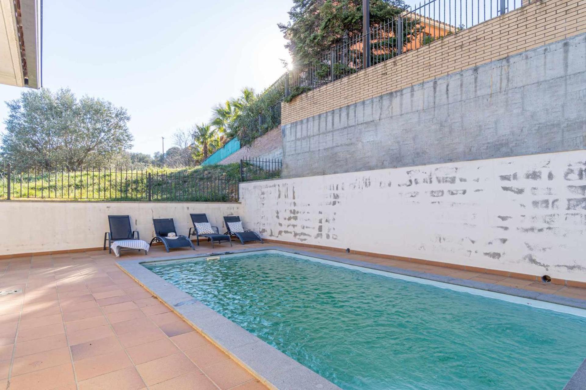 Jouvacations Villa Domenec ฟิกวยเรส ภายนอก รูปภาพ